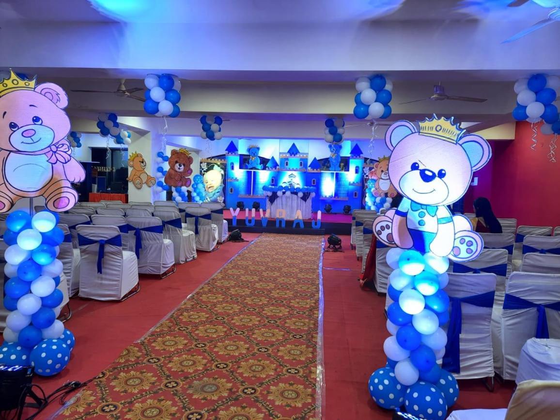 Hotel Grand Suites Indore Buitenkant foto